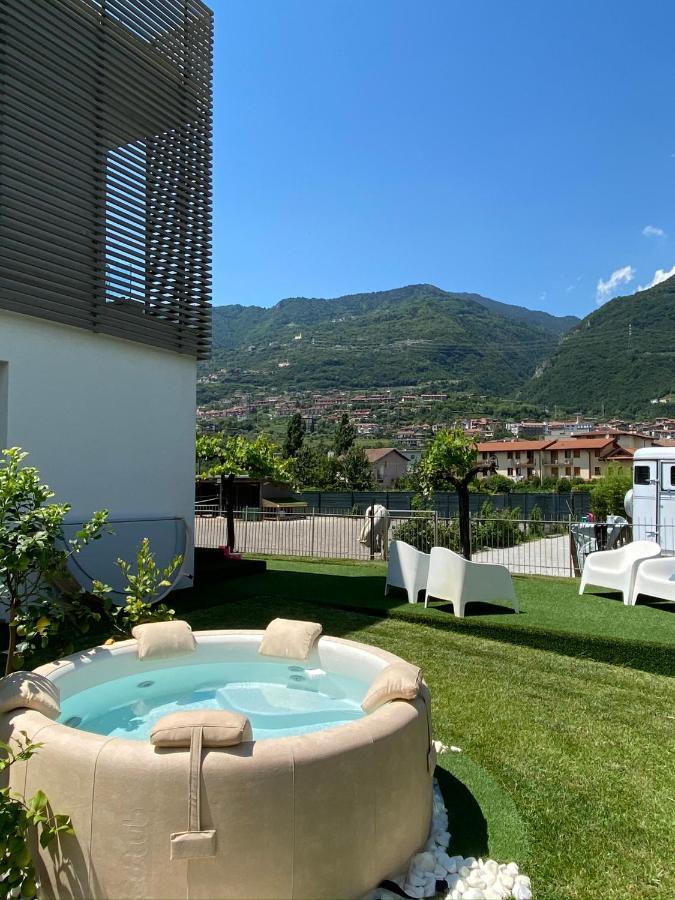 Art B&B Design Costa Volpino Bagian luar foto
