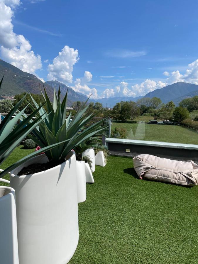 Art B&B Design Costa Volpino Bagian luar foto