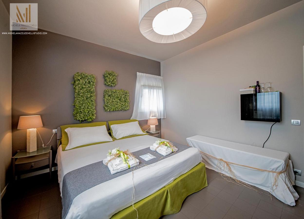 Art B&B Design Costa Volpino Bagian luar foto