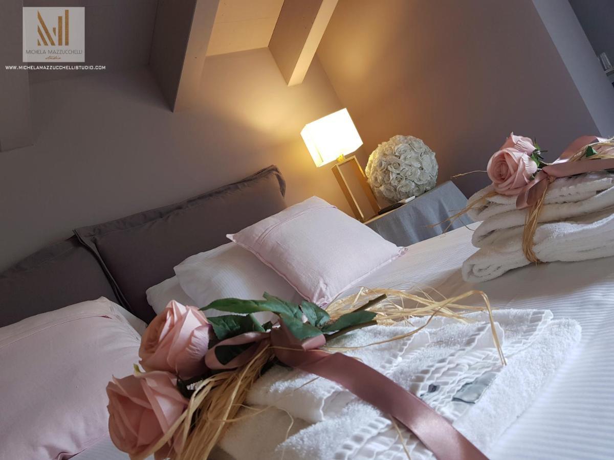 Art B&B Design Costa Volpino Bagian luar foto