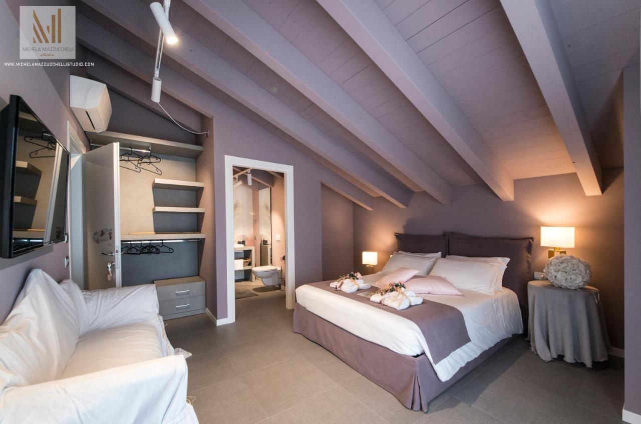Art B&B Design Costa Volpino Bagian luar foto